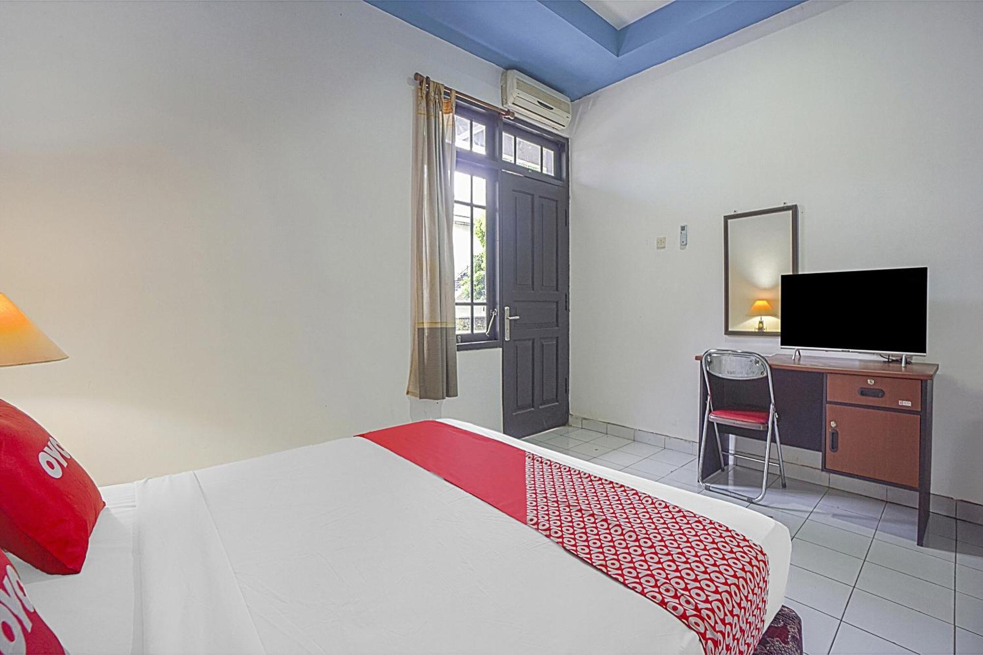 Oyo Life 90589 Palem Garden Hotel Tulungagung Exterior photo
