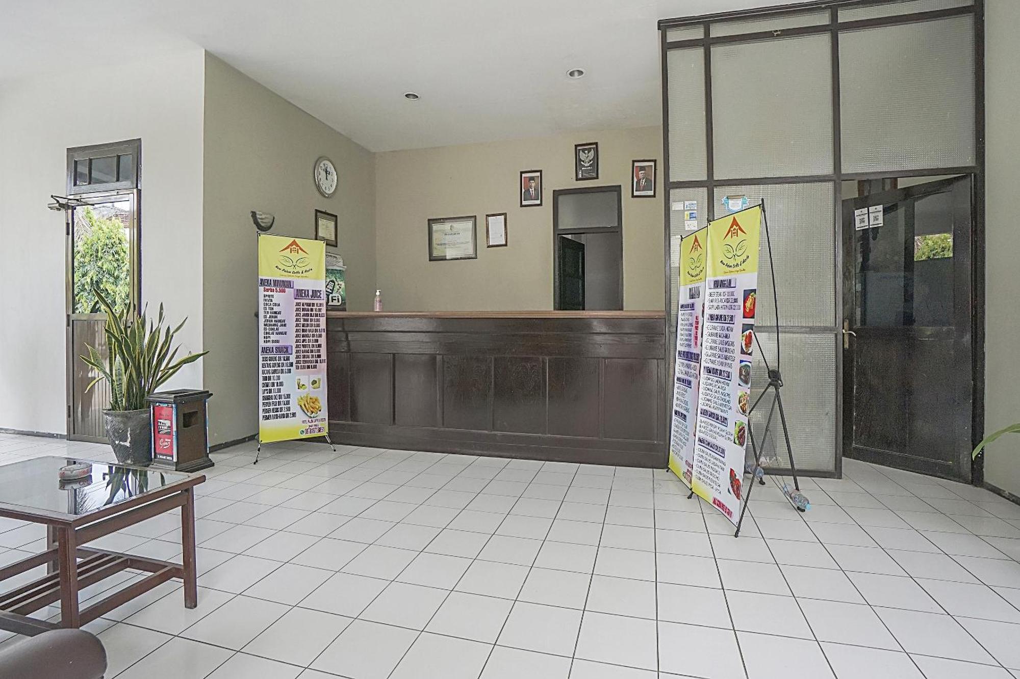 Oyo Life 90589 Palem Garden Hotel Tulungagung Exterior photo